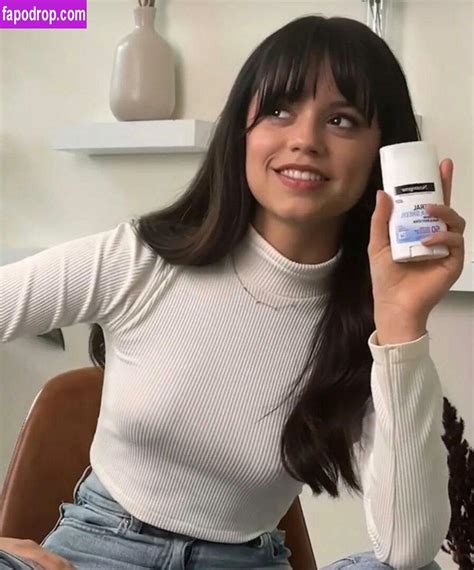 Jenna Ortega Nude Photos and LEAKED Porn 2025